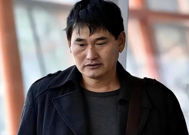 胜诉不到2月，恶心的一幕又出现了，这一次，大衣哥终于不再隐忍