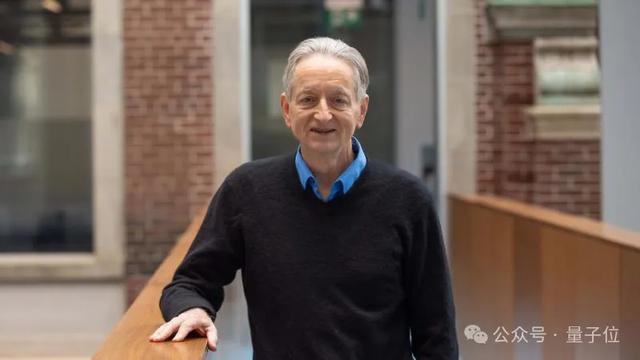 Hinton能重新坐下了，什么时候开始的？