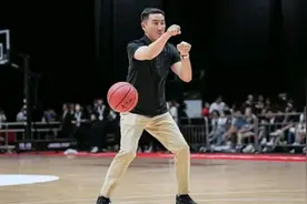 北京首钢男篮新赛季国内球员大名单共19人，正在接触的外援很强图片