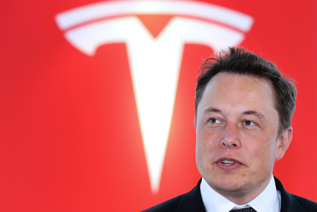 马斯克黄仁勋对话，称AI无泡沫黄金期才刚开始	，未来十年路径曝光