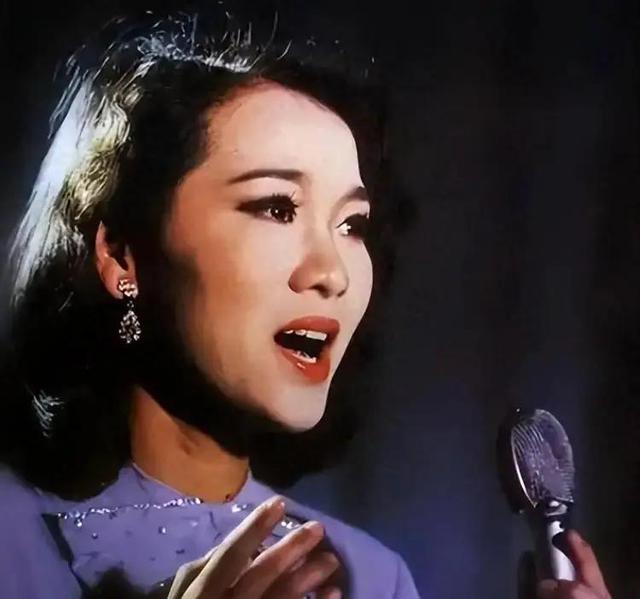 原来早已不是中国籍？事业巅峰远赴美国，被老外“玩腻	”晚年回国