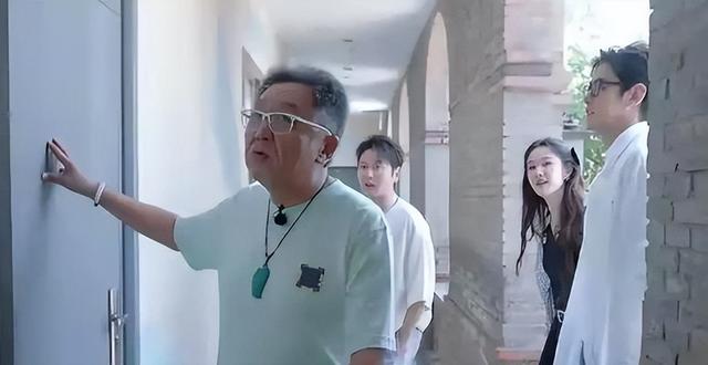 不查不知道一查吓一跳，坐拥北京60亩马场的于谦，私下到底有多壕