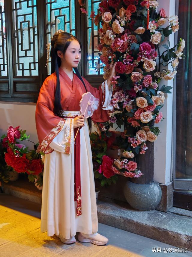 云梦夜未央：楚王城公园楚王天下大舞台、祥云湾灯火里的千年回响