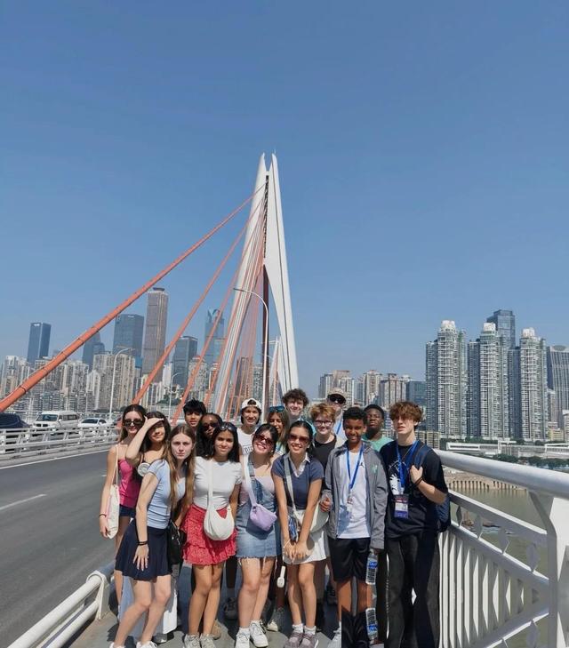 世界为什么突然盯上了重庆？看完这几个反差真相，无数人破防了