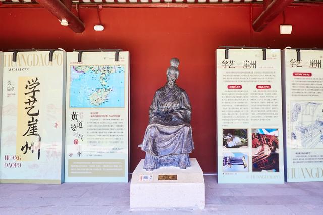 三亚有一座崖州古城，历史悠久，古韵深厚，是探索海南文化的窗口