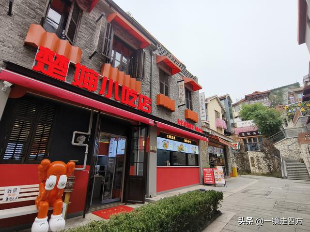 被誉为"活着的武汉近代史书"的历史街区昙华林