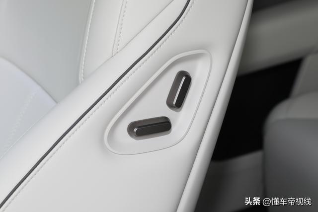理想i6实拍