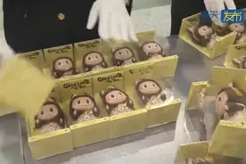 泡泡玛特高仿江湖：Labubu三代上市次日工厂已在打版，部分仿制品售价高于公价图片