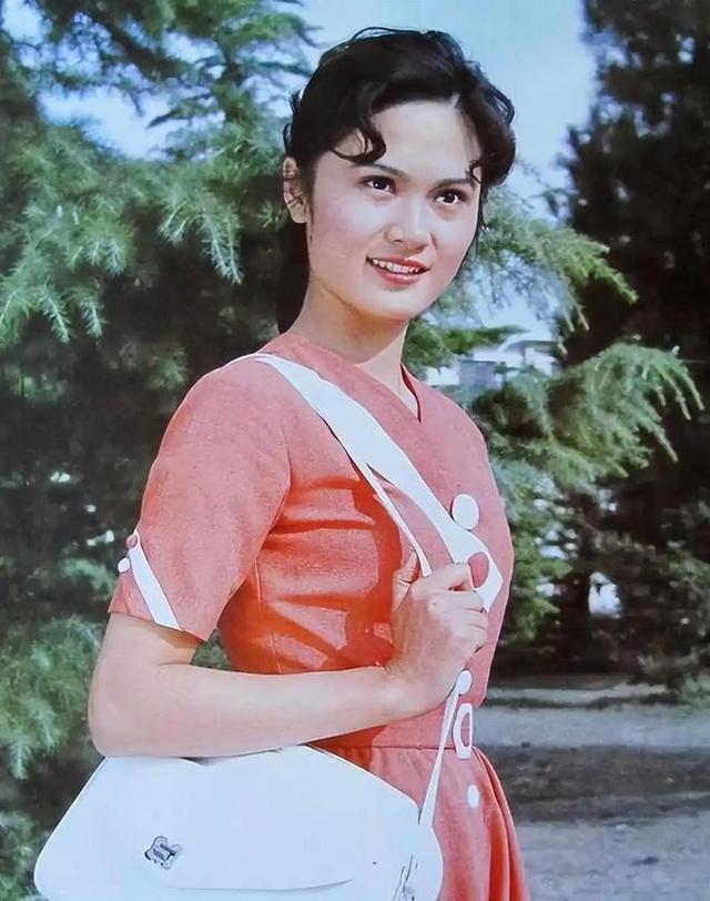 80年代家喻户晓的女演员，嫁给军委副主席儿子，离婚后混得如何？