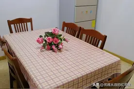 我的退休生活：我每个月退休金2700多，实际到手2400多。图片