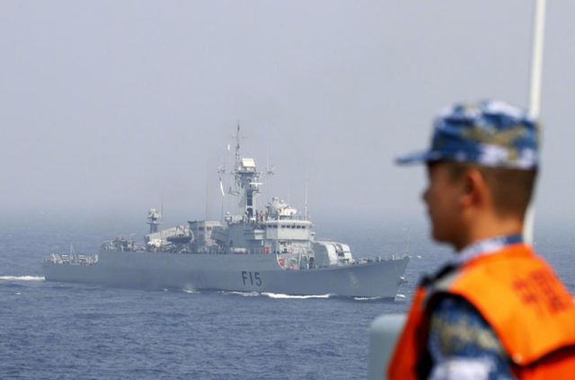 大结局来了？仁爱礁周边被清空，中国拖船已就位，菲律宾别无选择
