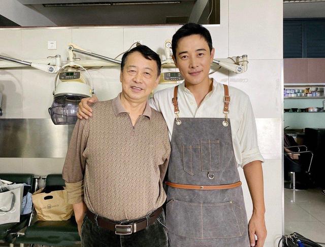 突发！罗晋父亲去世，生病已一年，罗晋唐嫣婚变事件也真相大白了