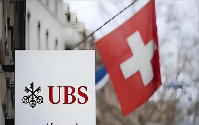 历史开了个玩笑，先倒下的不一定是乌克兰，而是百年中立的瑞士？