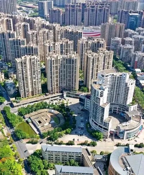 程江与梅江汇合处的梅州市
