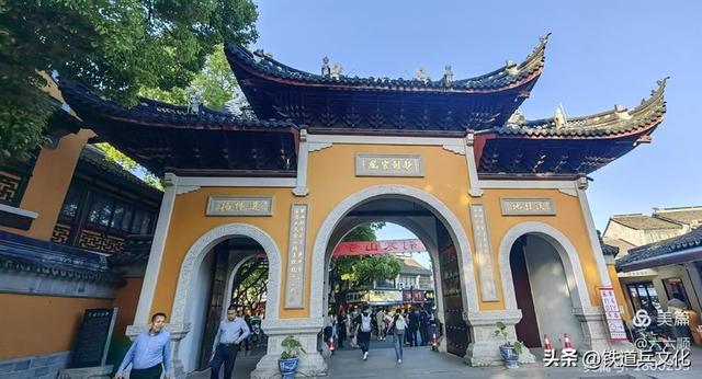 姑苏城外寒山寺作者/曾省伶（六六顺）