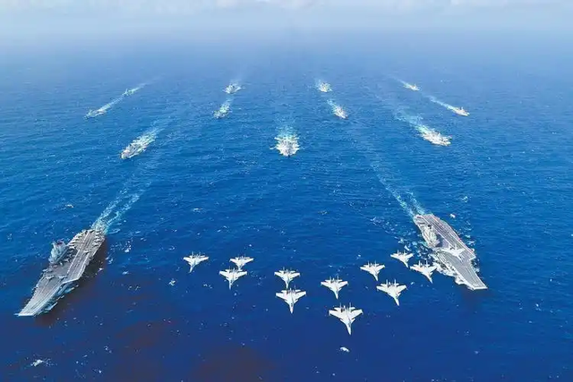 中俄成功会师，四大航母齐聚西太？高市白送中国一份“大礼”