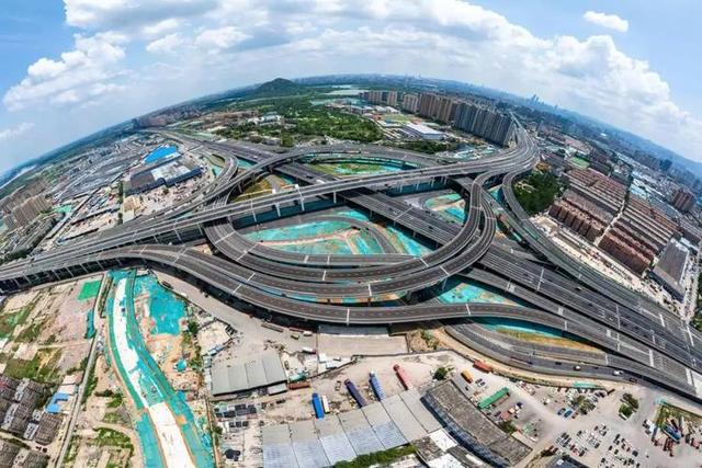 中国“最憋屈”省会？济南GDP超万亿、人口近千万，却没存在感？
