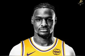 NBA一夜动态｜勇士和嘴哥闹崩 库里被裁掉 布朗尼穿9号图片