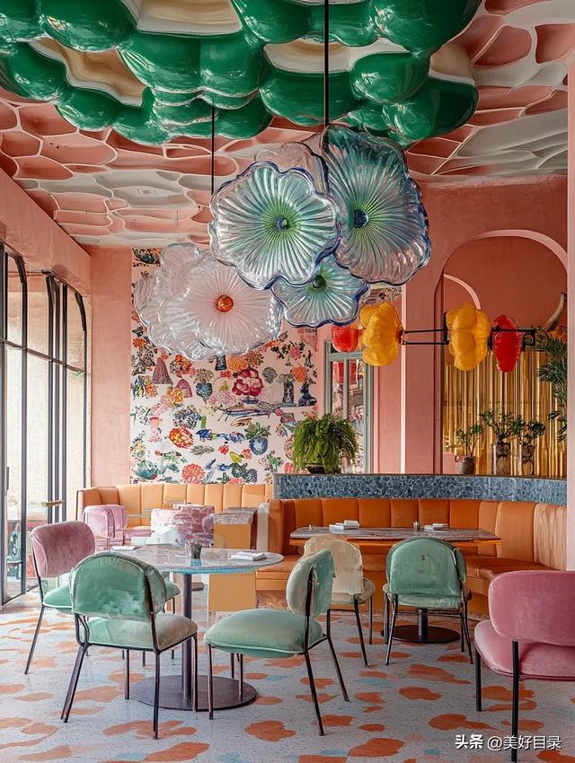 此间春日梦幻餐厅有着来自春天的明媚，春意盎然令人心花怒放！