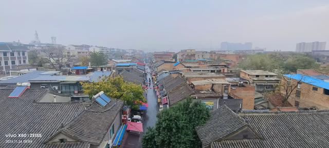 丽景门登临记：在晨光中叩问一座城