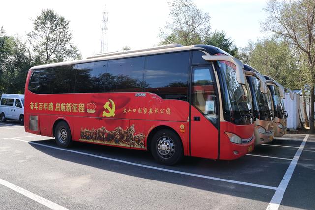黑龙江：镜泊湖国家森林园，夏天能见冰，地下有森林，感受磁场波