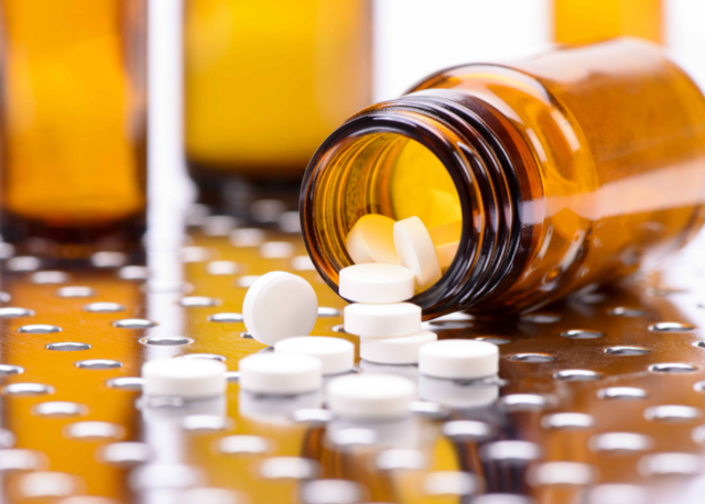 62岁男子不幸离世，医生：奥司他韦不要和这4种药搭配，不可忽视