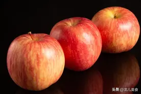 买苹果时，一定要挑选“母”的，记住这6点，买的苹果脆甜又多汁图片