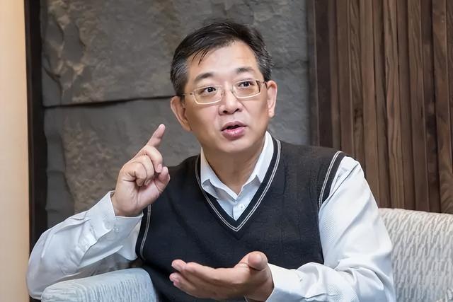 被称“脓包”后，郑丽文任命新大将，向大陆摊牌，蔡正元表态亮了