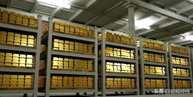 央行13个月连购黄金，明年或涨三成，购金潮将延续