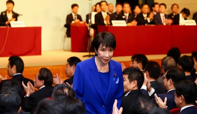 不到48小时，高市大反转，支持率飙升至92.4%，日本发生了什么？