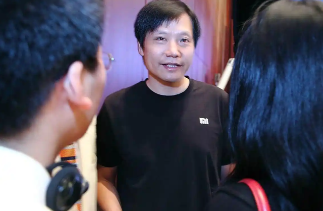 小米全球化3.0杀疯了：手机稳居全球前三，汽车交付8.1万
