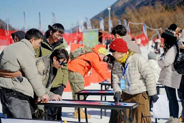 秒变冬日游乐场！燃情毕棚沟，今天“wow”不停~