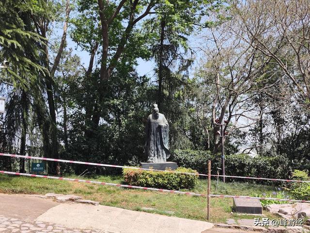 探秘九华山公园，寻找三藏塔和玄奘顶骨的故事