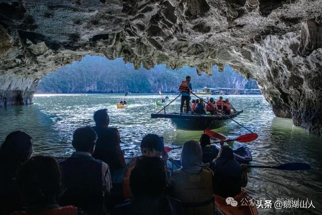 海上奇观的震撼和生命悲剧的沉思