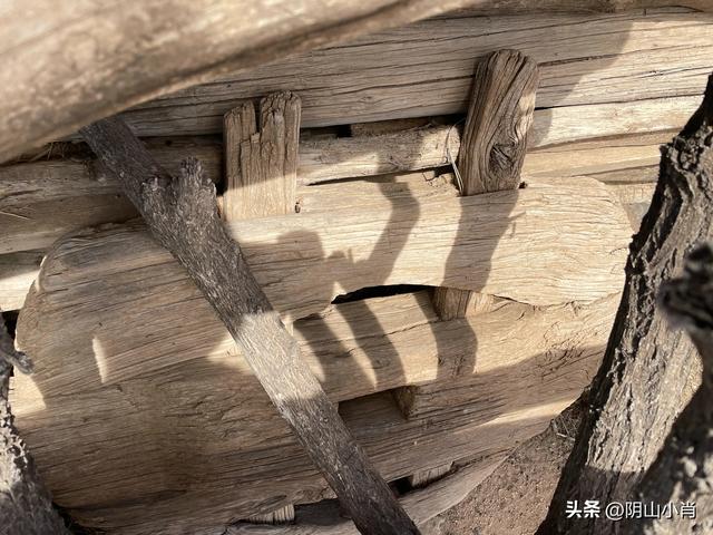 固阳银号镇，达茂旗额尔登敖包苏木、百灵庙镇夹皮沟田野考察笔记