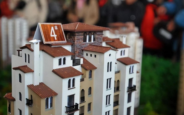 人口告别世界第一？二孩催生无效后，国家终于向住房出手了