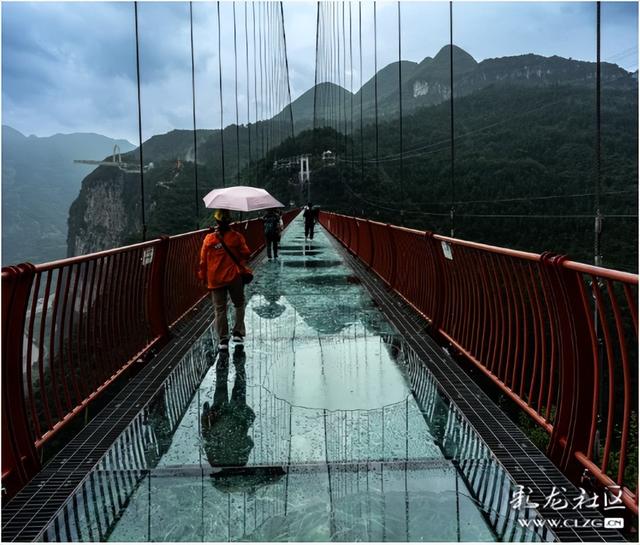 在尼珠河与山水私语。
