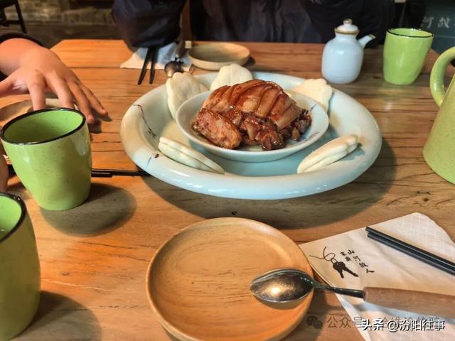 汾阳往事｜汾阳一日，踩着贾樟柯的镜头，走进电影里的故乡