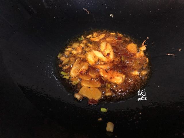 炒好的田螺很难吸出肉？大厨：都做错了，教你正确做法