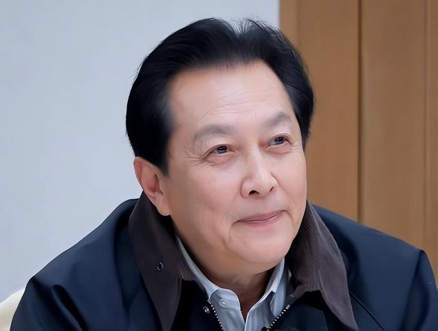没想到九三阅兵才过去4天，令人担心的事情就在唐国强身上发生了