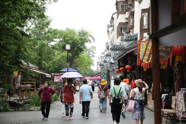 夏日漫游郫都古镇，感受最实在的岁月静好！