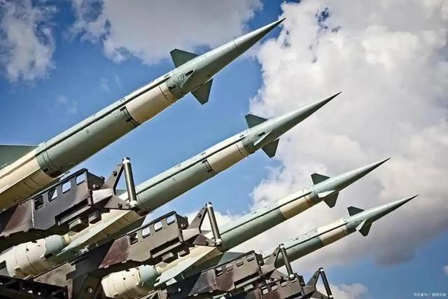 普京：若乌敢用战斧，反击将非常严厉！随后成功试射核动力导弹