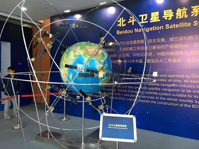 为何美国仅凭24颗卫星即可实现全球覆盖，而中国北斗需发射39颗？