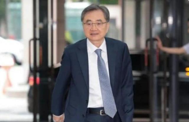 当着美国人的面，韩外长一句话闯下大祸！中国罕见没吭声，不到24小时，李在明紧急认错