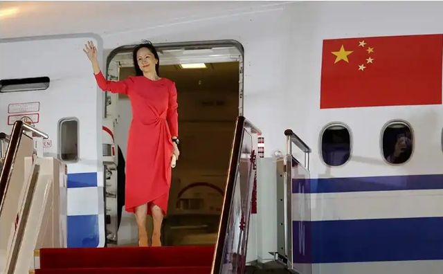 背刺中国，陷害孟晚舟的真凶被挖出来后，如今遭到了哪些报应?