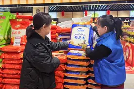 新春走基层 | 春节将至~榆林城区粮油供应充足价格平稳图片