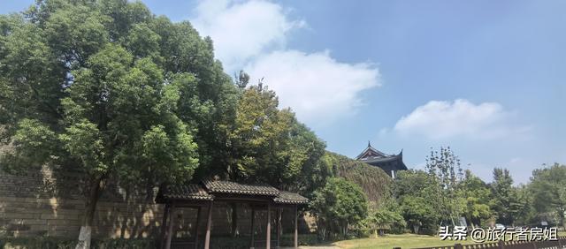 天下奇观钱塘江潮，为了看你一眼我们竟然等了近两个小时