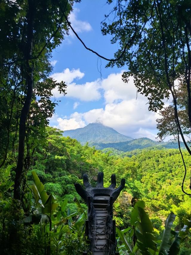 山海间的苗寨原乡：雅啦咪山海情民宿的本真文化旅居