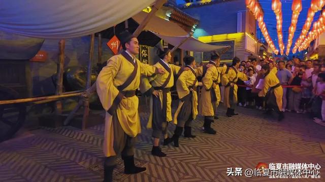 世界各地游客：“很松弛很Chill”！为八坊十三巷里的消夏“凉”方点赞！
