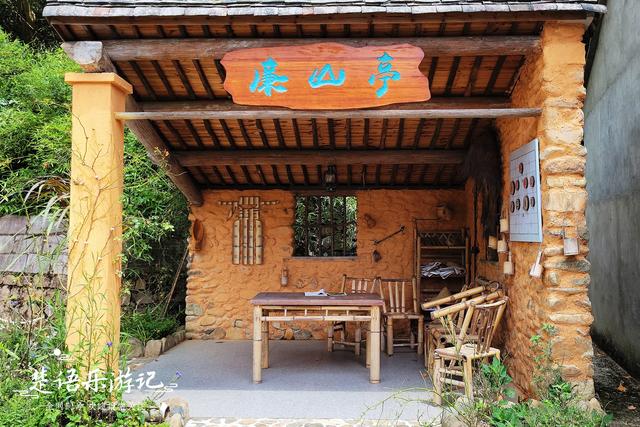 宁波奉化西南的古村群，据说是谢灵运的云游之地，景色真的太美了